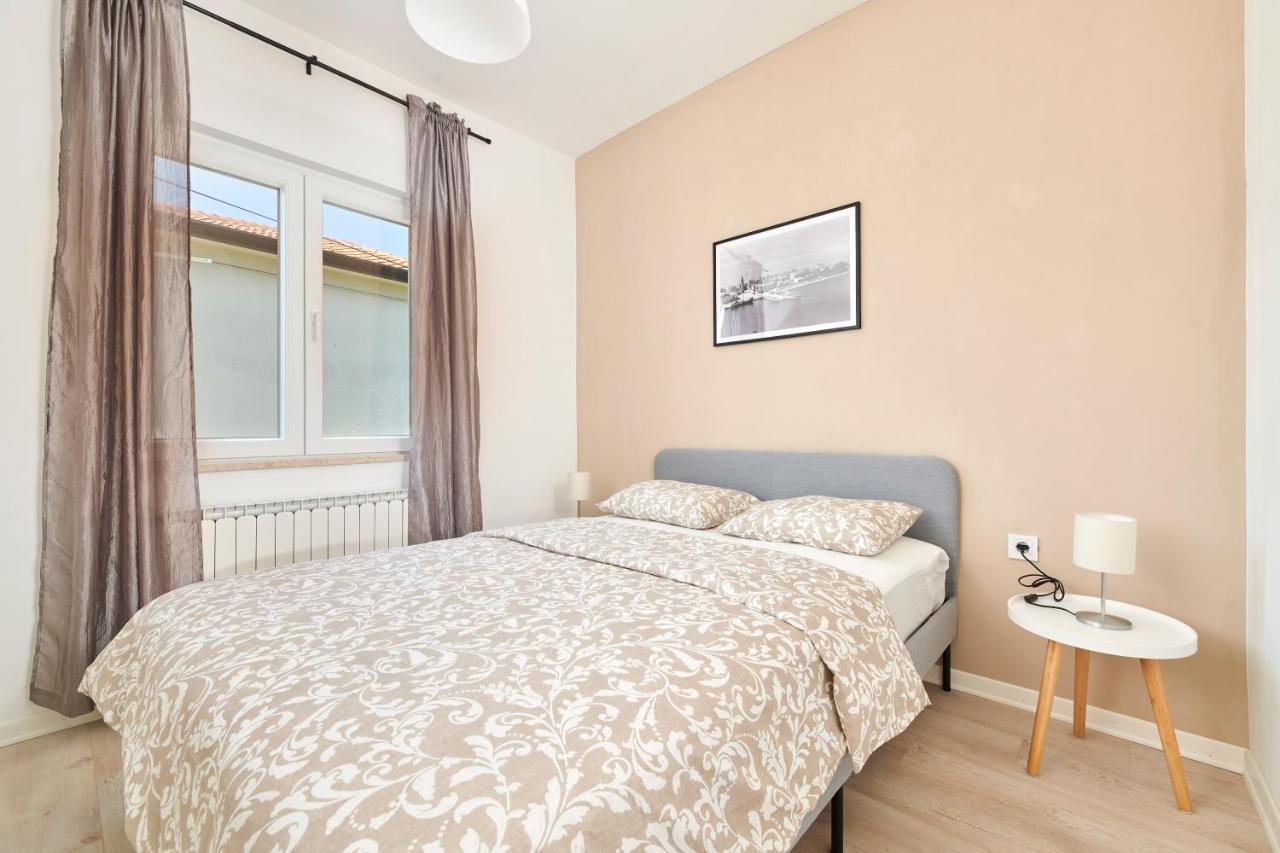 Belvedere Apartments Umag Bagian luar foto