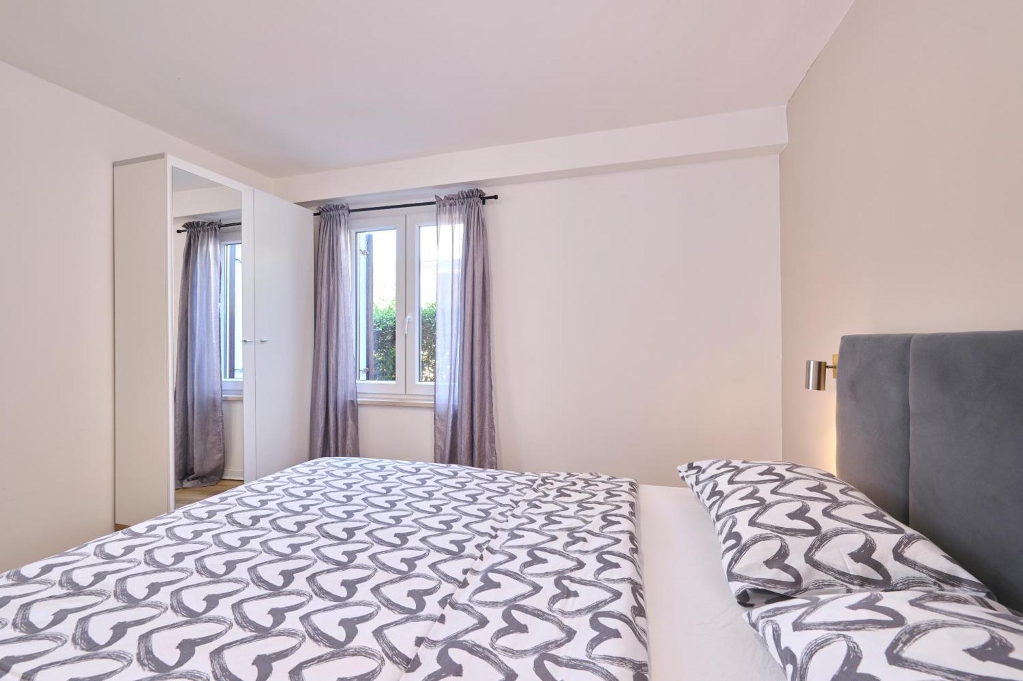 Belvedere Apartments Umag Bagian luar foto
